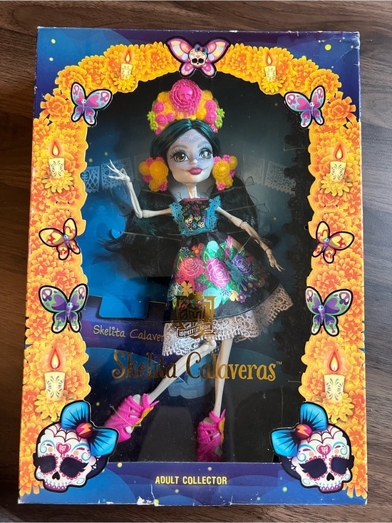 monster high Other - Monster High Skelita Calaveras Adult Collector Limited Edition 2016